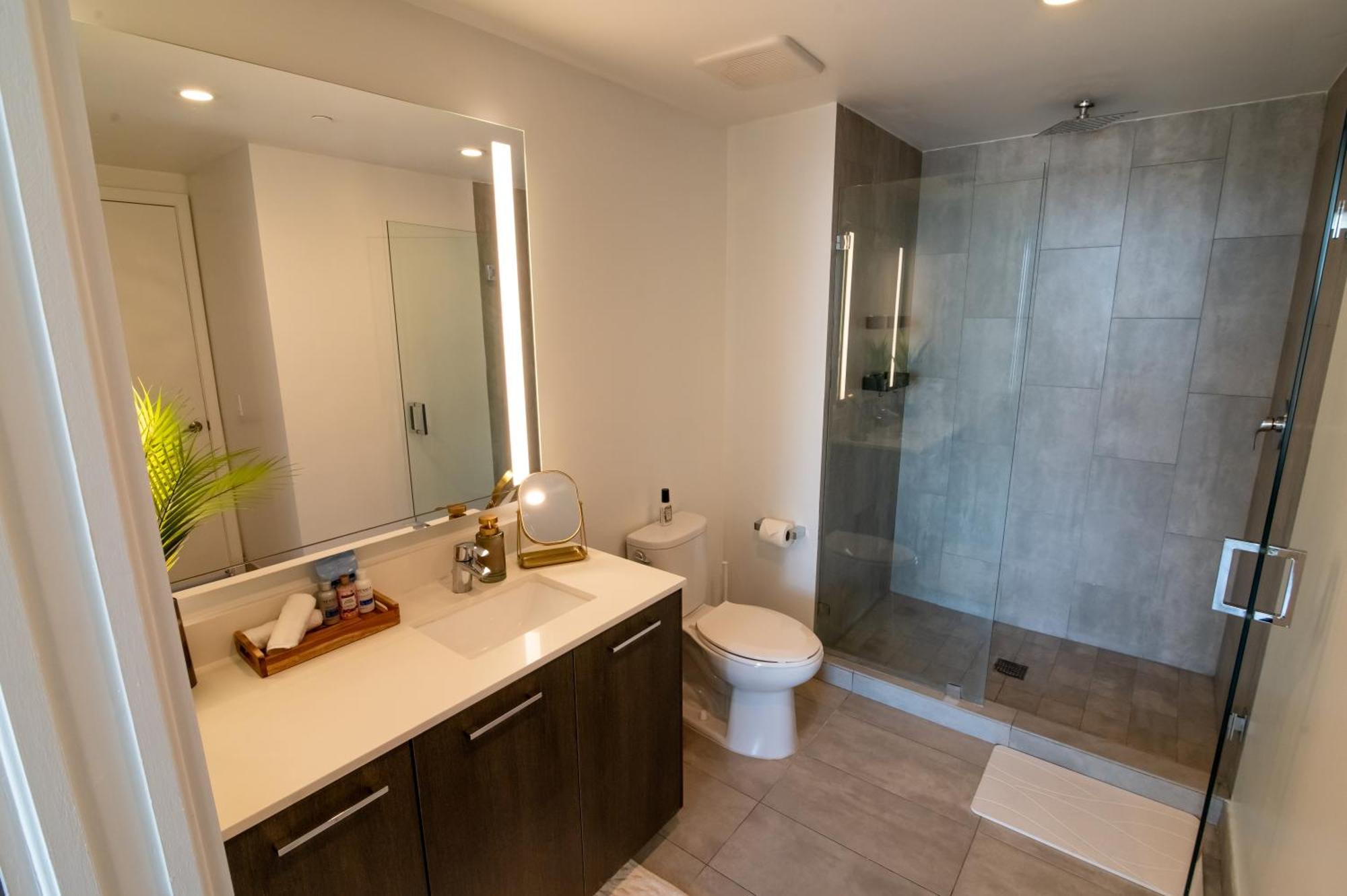 Luxurious King Bed Suite In Downtown מיאמי מראה חיצוני תמונה