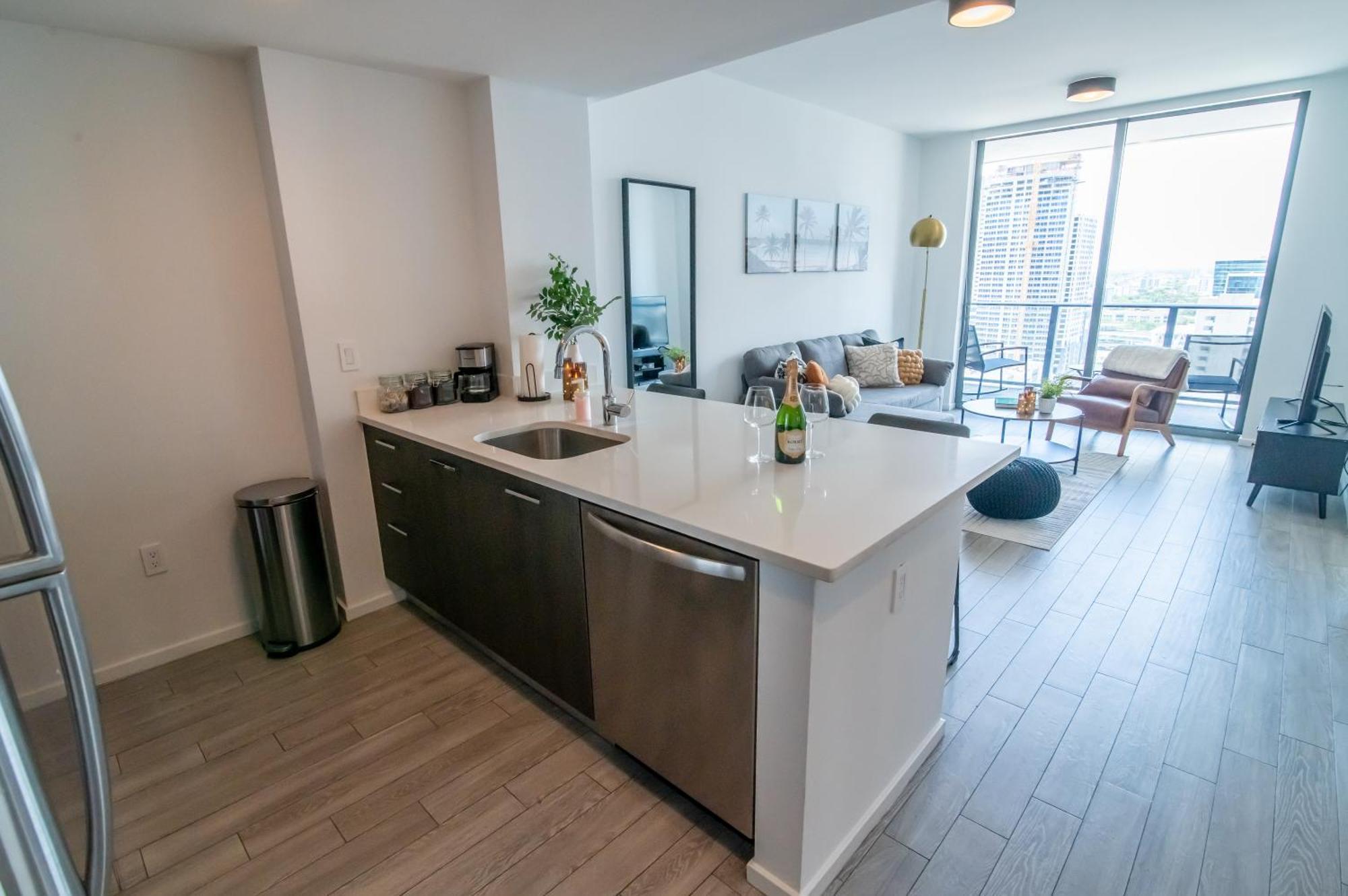 Luxurious King Bed Suite In Downtown מיאמי מראה חיצוני תמונה