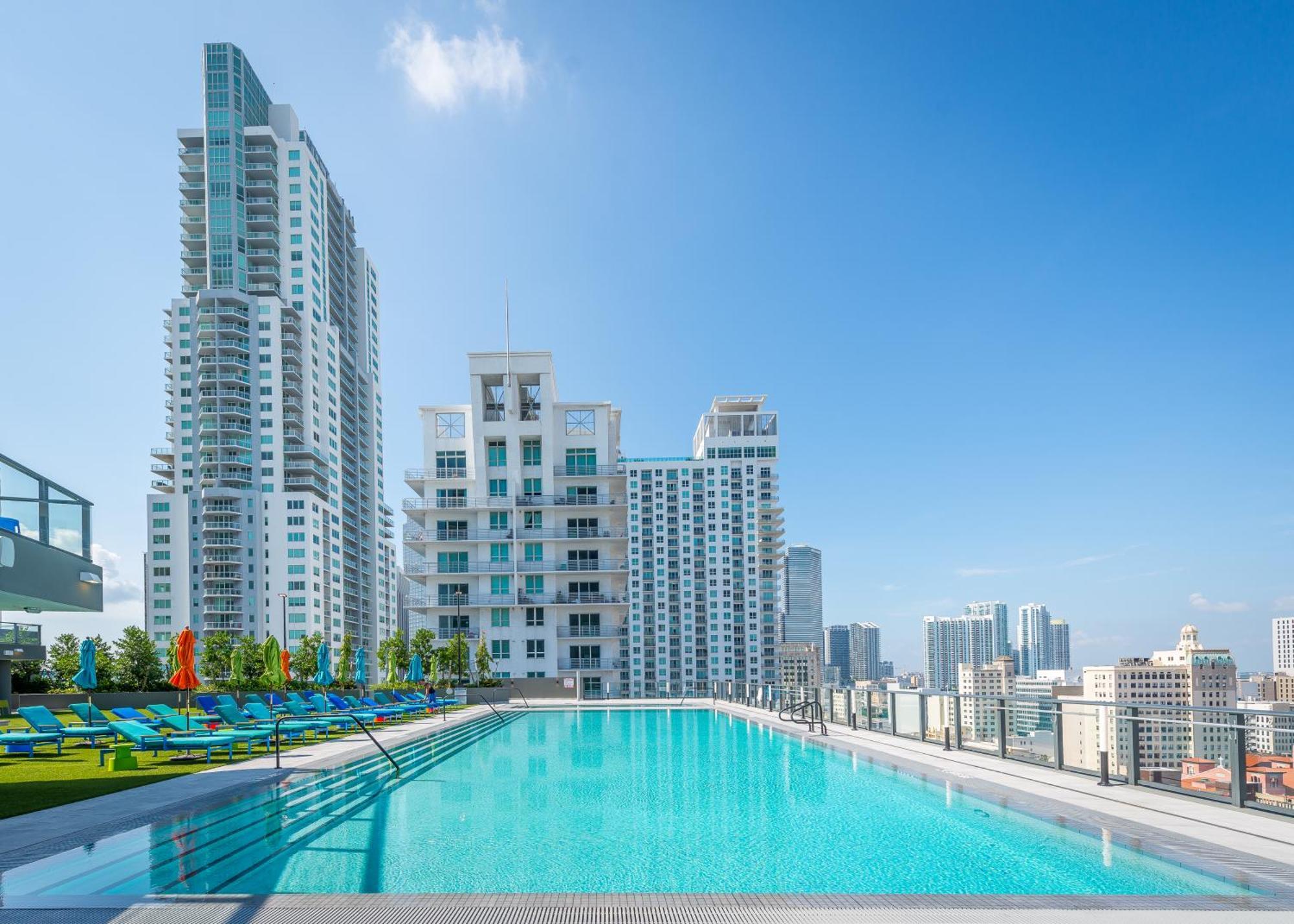 Luxurious King Bed Suite In Downtown מיאמי מראה חיצוני תמונה