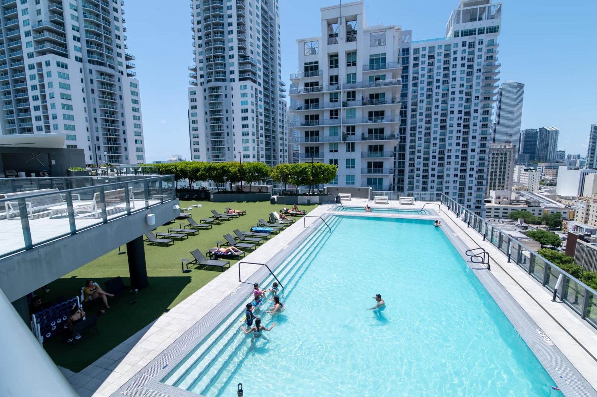 Luxurious King Bed Suite In Downtown מיאמי מראה חיצוני תמונה