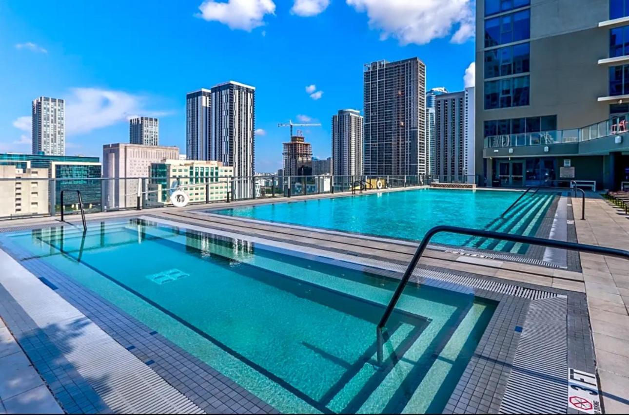 Luxurious King Bed Suite In Downtown מיאמי מראה חיצוני תמונה